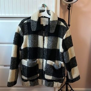 american eagle fuzzy coat